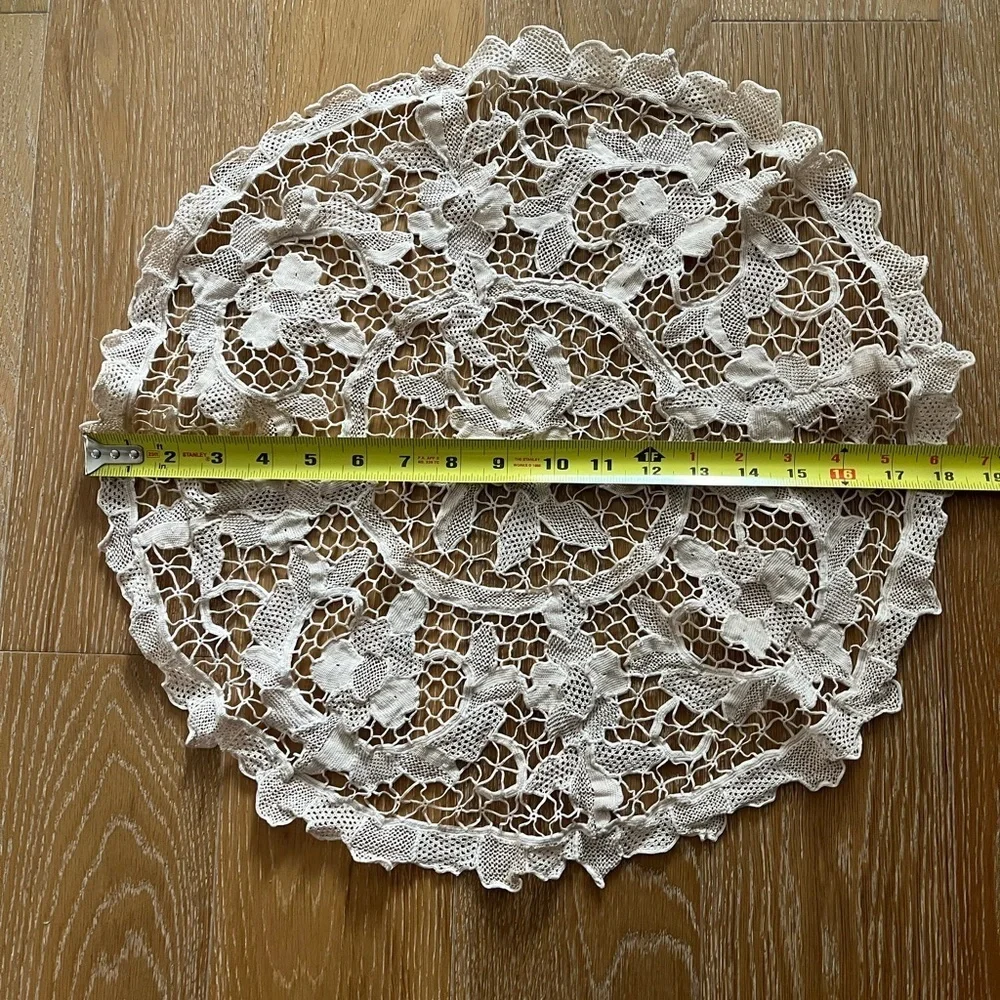 Crochet tabletop napkin cream